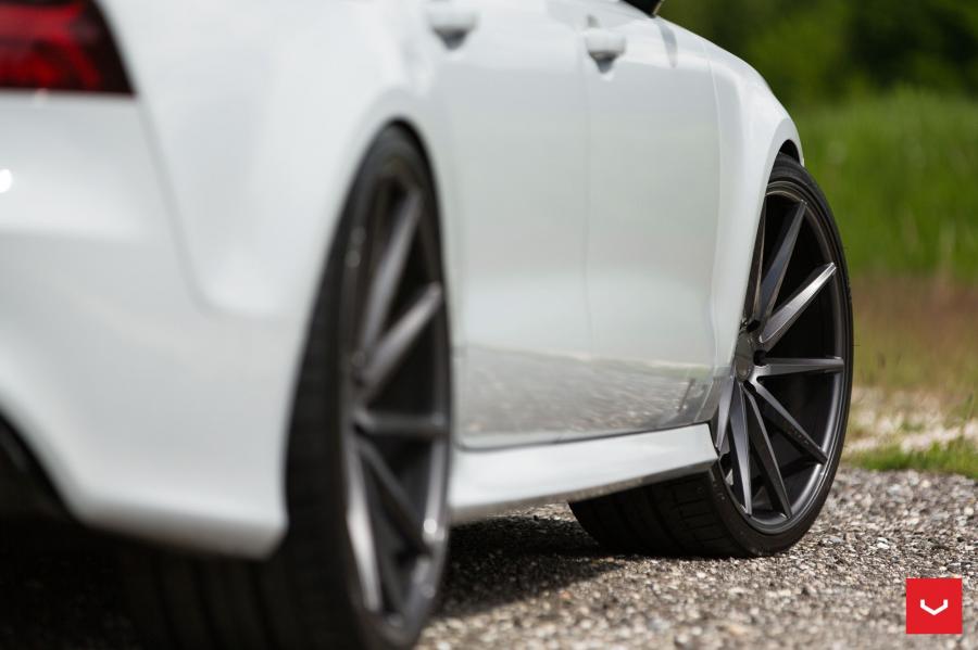 Детали экстерьера Audi RS7 Sportback on Vossen Wheels (CVT) 2017 года  (фото 16 из 52)